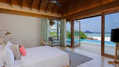 Emerald Faarufushi Resort & Spa 5