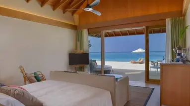 Emerald Faarufushi Resort & Spa 5