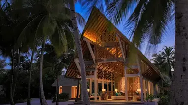Emerald Faarufushi Resort & Spa 5