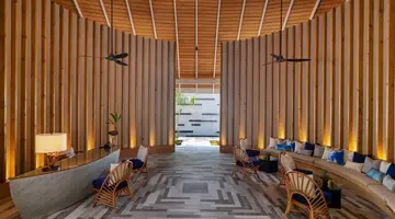 Emerald Faarufushi Resort & Spa 5