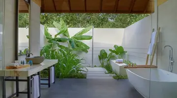 Emerald Faarufushi Resort & Spa 5