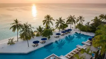 Emerald Faarufushi Resort & Spa 5