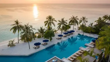 Emerald Faarufushi Resort & Spa 5