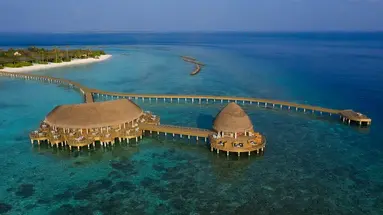 Emerald Faarufushi Resort & Spa 5