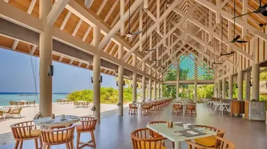 Emerald Faarufushi Resort & Spa 5