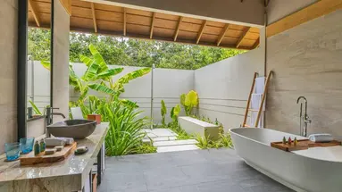 Emerald Faarufushi Resort & Spa