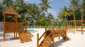 Emerald Faarufushi Resort & Spa