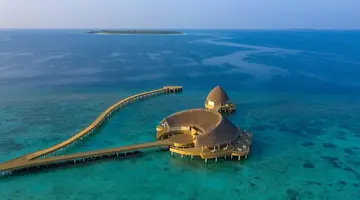 Emerald Faarufushi Resort & Spa