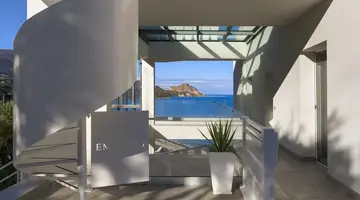 Emerald Hotel Residence