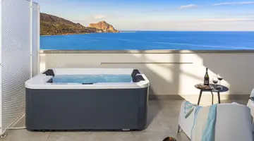Emerald Hotel Residence
