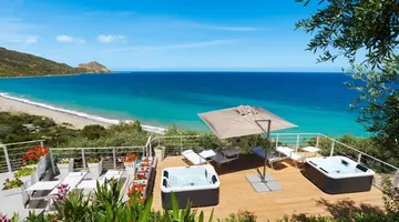 Emerald Hotel Residence