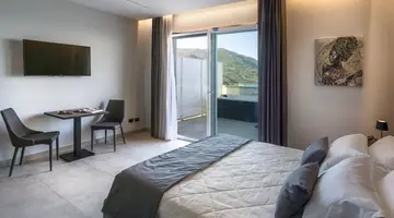 Emerald Hotel Residence