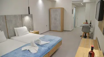 Emerald Hotel