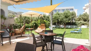 Emerald Hotel