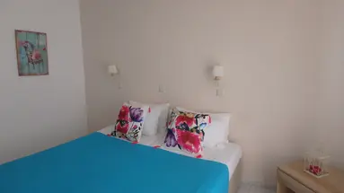 EMERALD STUDIOS & HOTEL (EX. EMERALD APARTMENT)