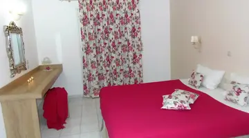 EMERALD STUDIOS & HOTEL (EX. EMERALD APARTMENT)
