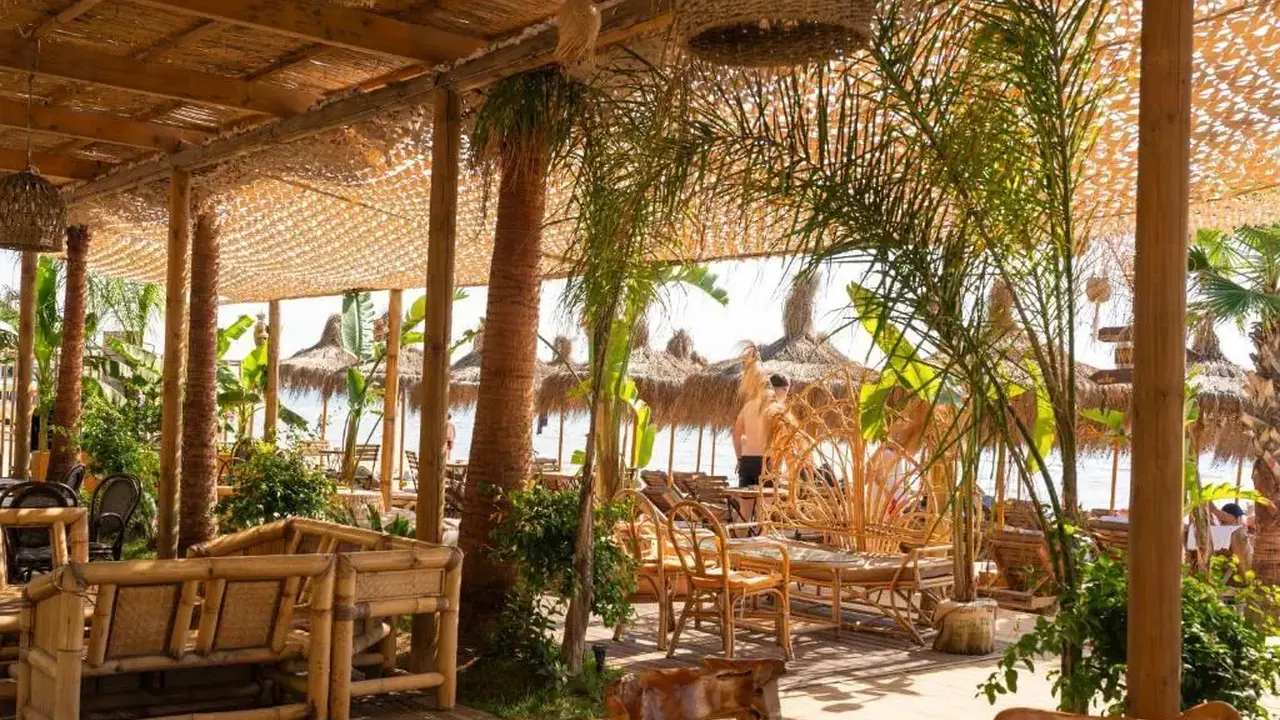 EMPIRE HOTEL ALBANIA