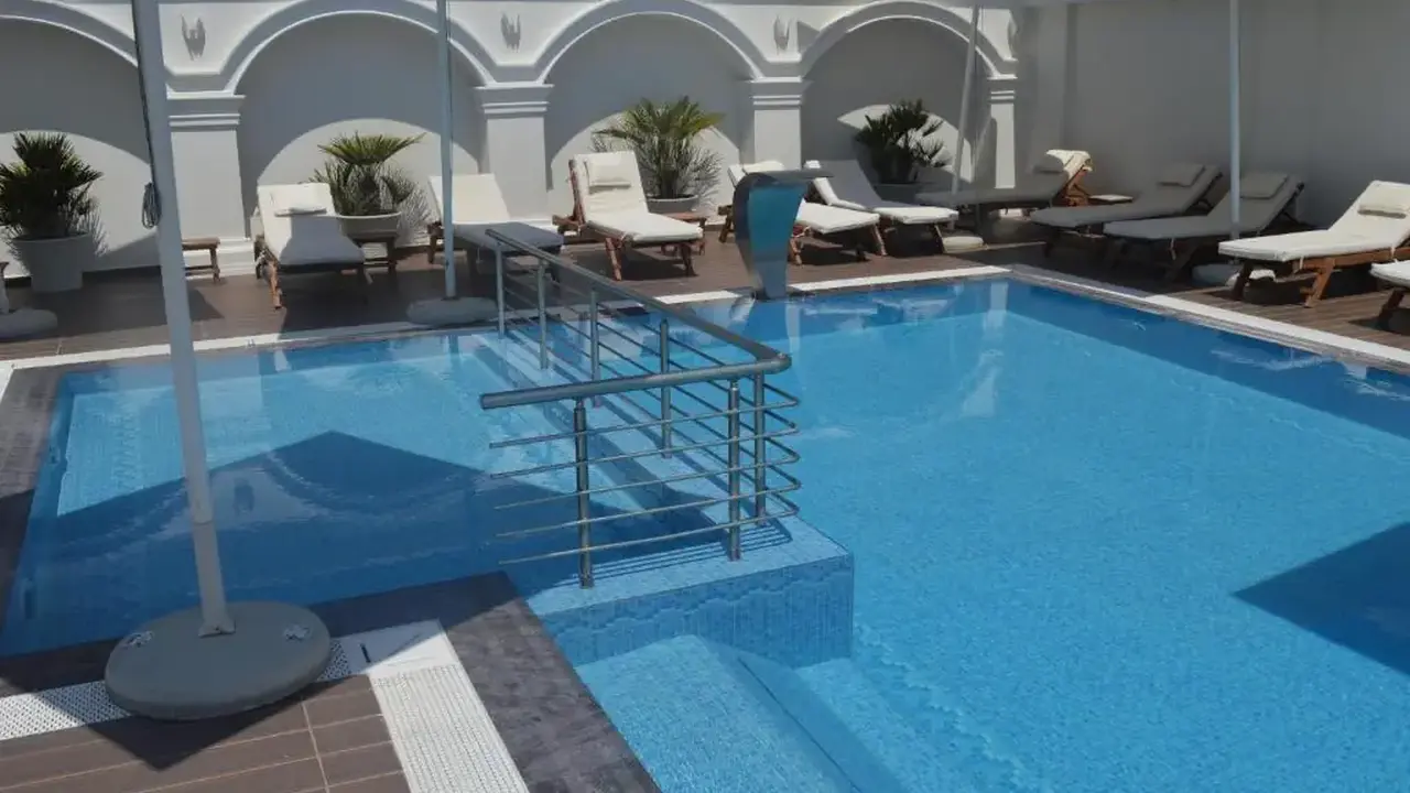EMPIRE HOTEL ALBANIA