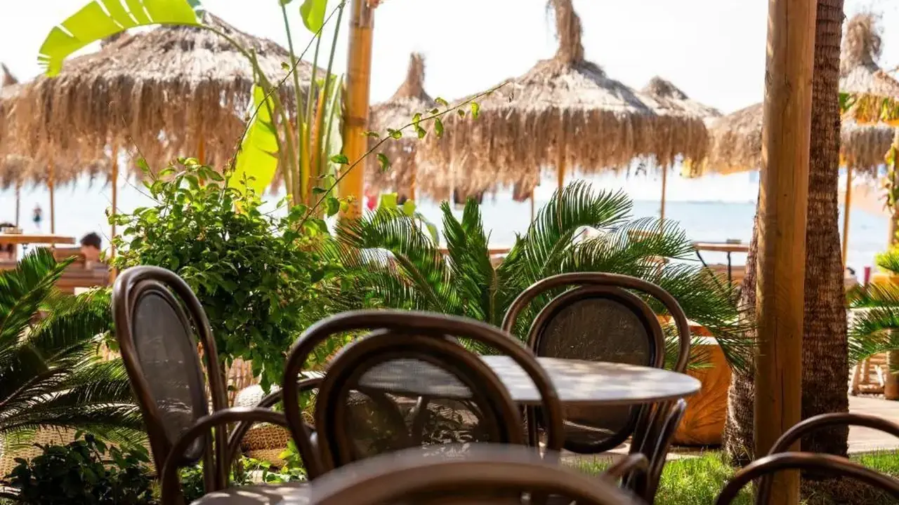 EMPIRE HOTEL ALBANIA