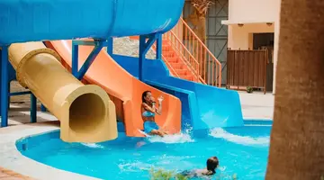 Empire Hotel Aqua Park