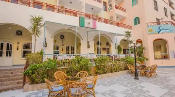 Empire Hotel Aqua Park