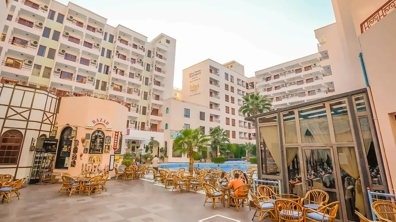 Empire Hotel Aqua Park