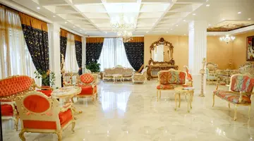Empire Hotel