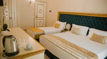 Empire Hotel