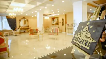 Empire Hotel