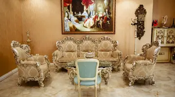 Empire Hotel