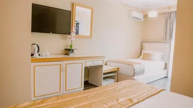 Empire Hotel