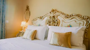 Empire Hotel