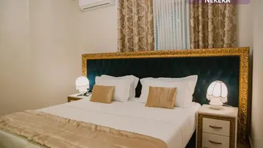Empire Hotel