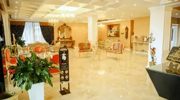Empire Hotel