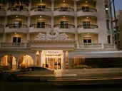 Empire Hotel