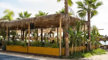 Empire Hotel