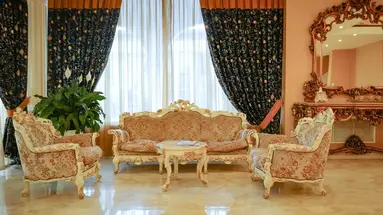 Empire Hotel
