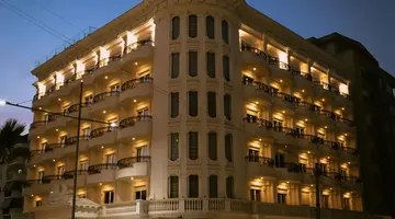 Empire Hotel