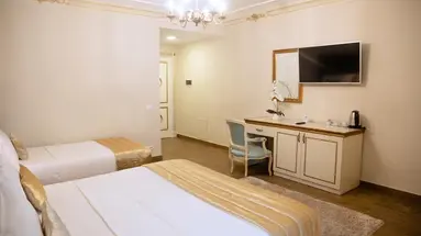 Empire Hotel