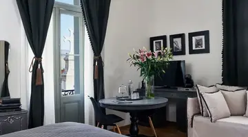 Emporikon Athens Hotel