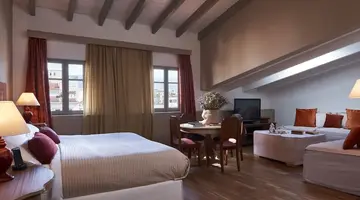 Emporikon Athens Hotel