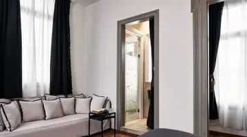 Emporikon Athens Hotel