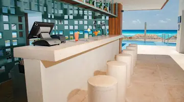 Emporio Cancun