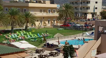 ENORME AMMOS BEACH RESORT