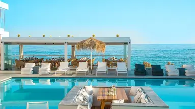 ENORME AMMOS BEACH RESORT