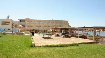 ENORME AMMOS BEACH RESORT