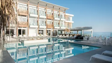 ENORME AMMOS BEACH RESORT
