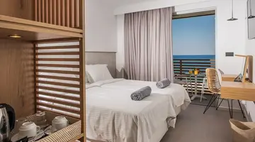 ENORME AMMOS BEACH RESORT