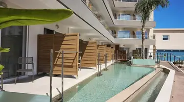 Enorme Infinity Beach ex Infinity Blue