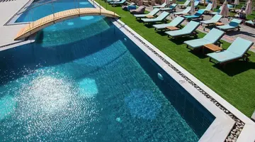 Enorme Infinity Beach